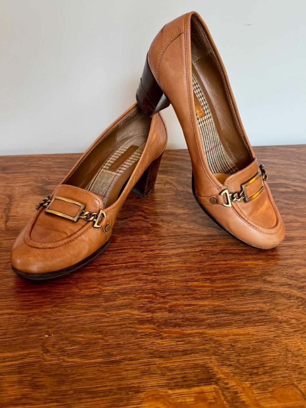 Liz Claiborne Leather Pumps